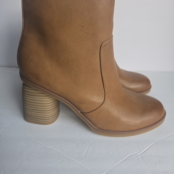 KORKS Tan Ankle Boots, New, Size 8 - Picture 3 of 7